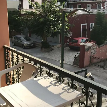 Apartment Theo